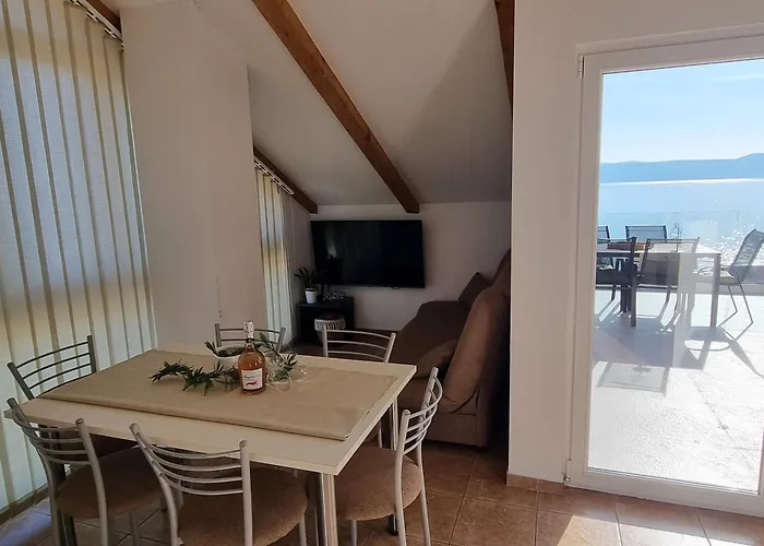 Apartment Tijana Novi Vinodolski